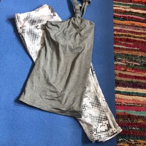 Workout capri tank top set